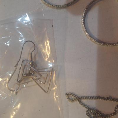 Sale Photo Thumbnail #392: Jewelry bundle
