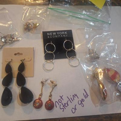 Sale Photo Thumbnail #405: earrings
