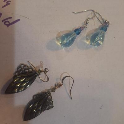 Sale Photo Thumbnail #425: earrings