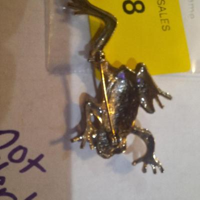 Sale Photo Thumbnail #445: Frog brooch