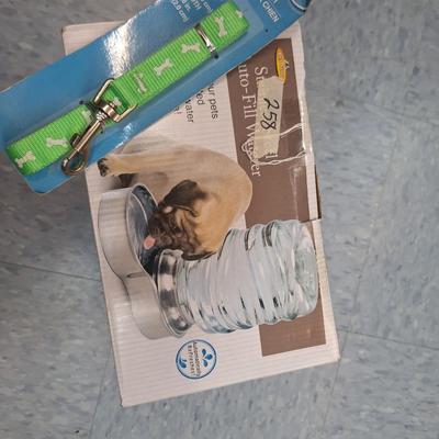 Sale Photo Thumbnail #512: Pet bundle- automatic water bowl and leash