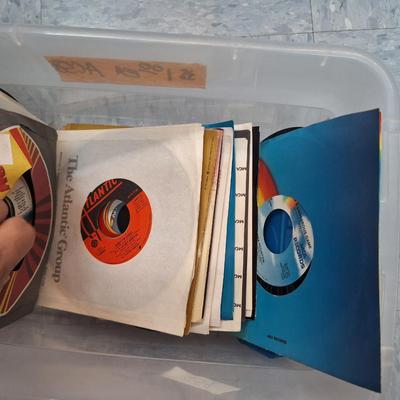 Sale Photo Thumbnail #519: bundle of 45 records