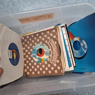 Sale Photo Thumbnail #518: bundle of 45 records