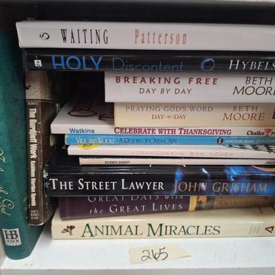 Sale Photo Thumbnail #531: books