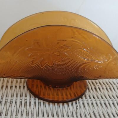 Tierra Amber Glass Dish Set – Vintage Embossed Pattern