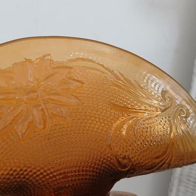 Tierra Amber Glass Dish Set – Vintage Embossed Pattern