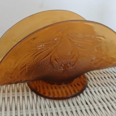 Tierra Amber Glass Dish Set – Vintage Embossed Pattern