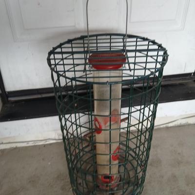 Wild Birds Unlimited Caged bird feeder - keeps the squirrels out!