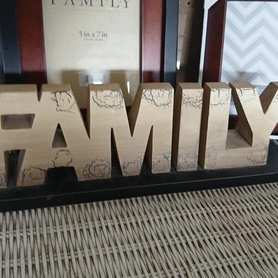 FAMILY - Family picture frames