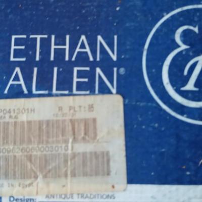 Large Ethan Allen area rug - 5'8" x 7' 8" New Zealand wool Antique Traditions