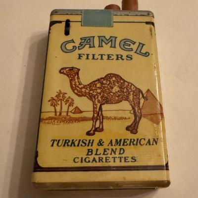 Camel cigarette lighter / camel pack