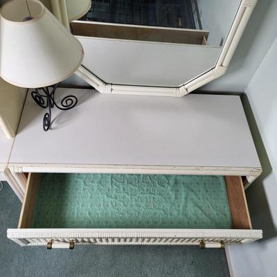 LOT 3B: Bassett White Three Drawer Vanity with Lamp