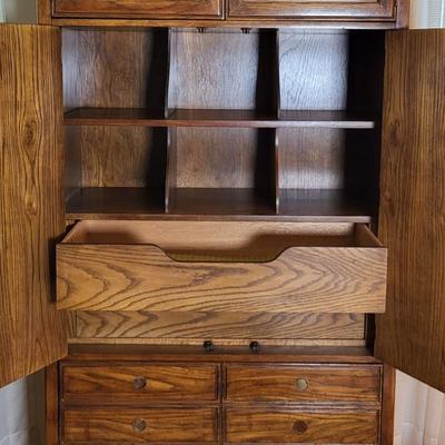 LOT 9B: Thomasville Standing Dresser