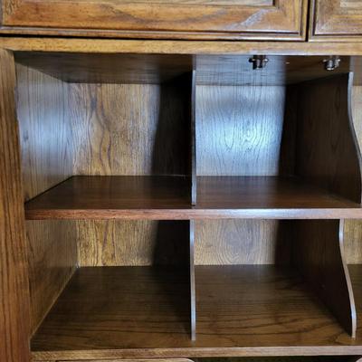 LOT 9B: Thomasville Standing Dresser