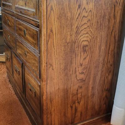 LOT 9B: Thomasville Standing Dresser