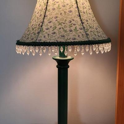 LOT 16B: Broyhill Six Drawer Vanity and Lamp