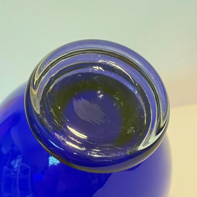 LOT 49F: Vintage Blue Glassware
