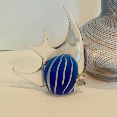 LOT 51F: Dansk International 1970s Mezza Filigrana Swirl Art Glass Bud Vase & Robert Held Art Glass Heart & Paperweight