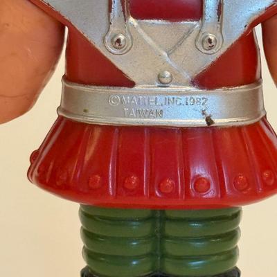 LOT 59F: 1980s Masters of the Universe & TMNT Toys