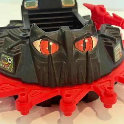 LOT 59F: 1980s Masters of the Universe & TMNT Toys