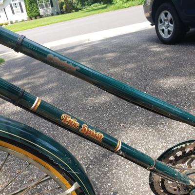 LOT 68G: Set of Vintage Bikes; Free Spirit Ten Speed and Greenbriar with Rear Rack