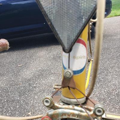 LOT 68G: Set of Vintage Bikes; Free Spirit Ten Speed and Greenbriar with Rear Rack