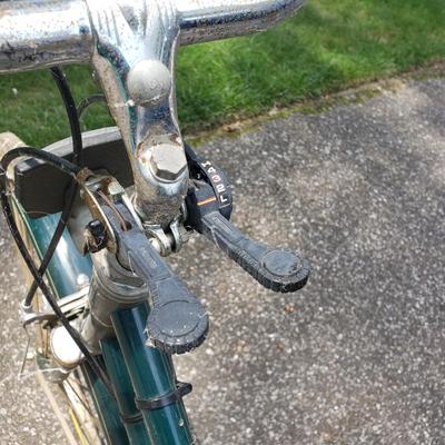 LOT 68G: Set of Vintage Bikes; Free Spirit Ten Speed and Greenbriar with Rear Rack