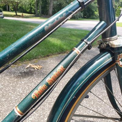 LOT 68G: Set of Vintage Bikes; Free Spirit Ten Speed and Greenbriar with Rear Rack