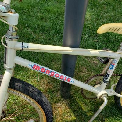 LOT 69G: Vintage 1986 Mongoose Californian BMX Bike