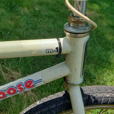 LOT 69G: Vintage 1986 Mongoose Californian BMX Bike