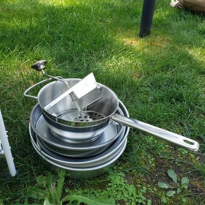 LOT 72G: Kitchen and Baking Assortment; Rolling Cart, Cookie Cutters, Baking Pans, Mixing Bowls, and More