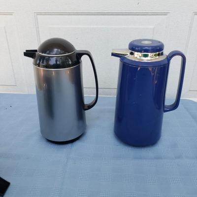 LOT 73G: Kitchenware Assortment; Royal Doulton, Pyrex, Farberware, Cuisinart, Corningware, and More