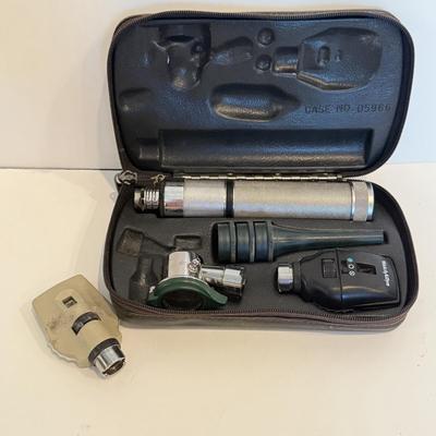 LOT 103F: Vintage Welch Allen Doctor’s Diagnostic Set