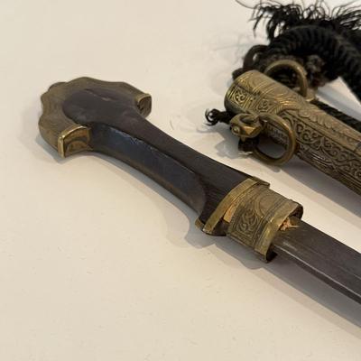 LOT 115F: Antique Dagger w/ Sheath
