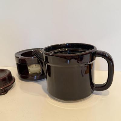 LOT 117F: Teapots & Cups w/ Steepers, Pfaltzgraff Tea Pot w/ Warmer