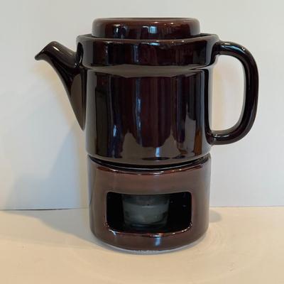 LOT 117F: Teapots & Cups w/ Steepers, Pfaltzgraff Tea Pot w/ Warmer