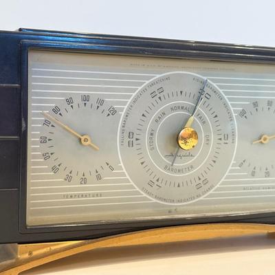 LOT 118F: Vintage Airguide Desk Barometer