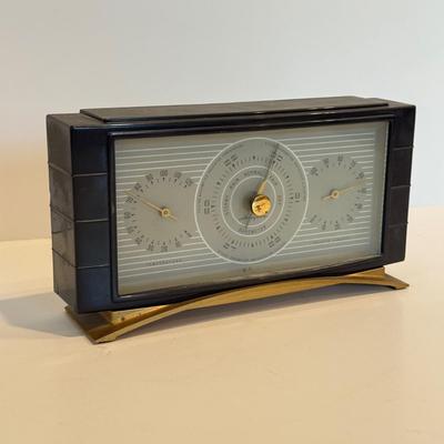 LOT 118F: Vintage Airguide Desk Barometer