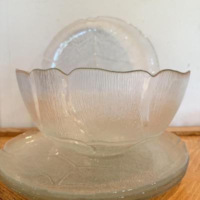 LOT 119F: Flower Design Glass Cake Plate & Leaf Design Plates & Bowl