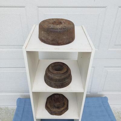 LOT 121G: Set of 3 Antique Horse Tether Weights