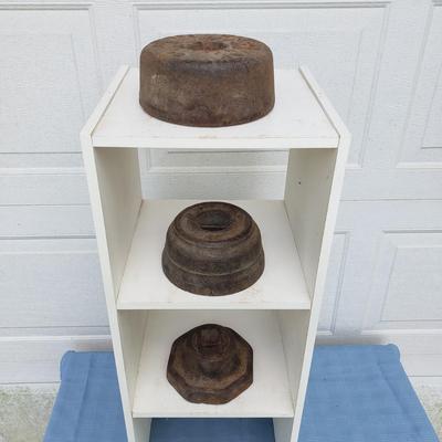 LOT 121G: Set of 3 Antique Horse Tether Weights