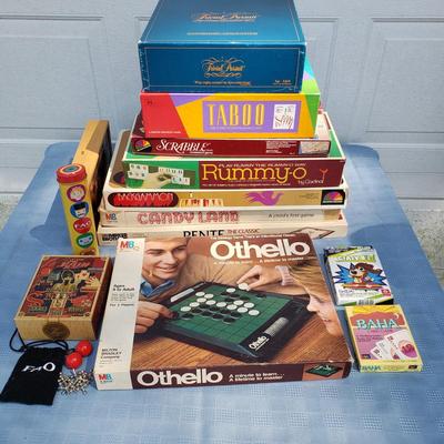 LOT 123G: Game Night! Vintage Candyland, Backgammon, Pente, and More