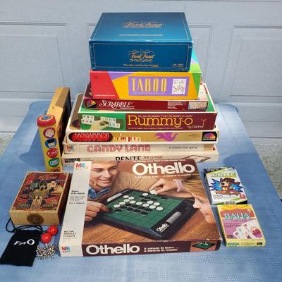 LOT 123G: Game Night! Vintage Candyland, Backgammon, Pente, and More
