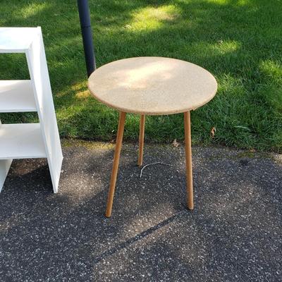 LOT 125G: Cosco Stepstool, Round Accent Table, 3-Tier Shelving Unit