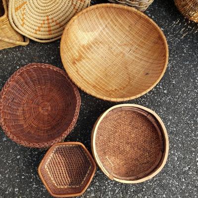 LOT 127G: Baskets Galore! Large Assortment of Baskets in Various Shapes and Sizes