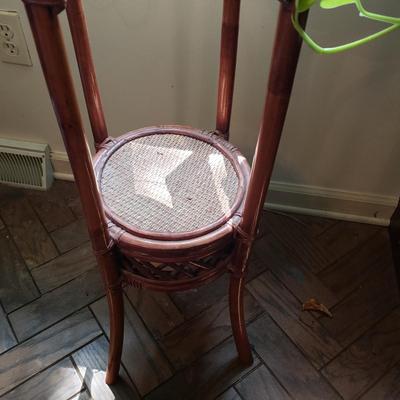 LOT 129L: Rattan Plant Stand with Live Plant and Large Decorative Table Lamp