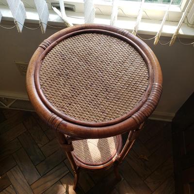 LOT 129L: Rattan Plant Stand with Live Plant and Large Decorative Table Lamp