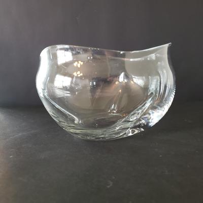 LOT 132L: Fostoria American Footed Dish and Clear Glass Decorative Pieces