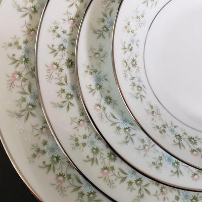 LOT 137D: Noritake Savannah Service for 12, Serving Platters and Bowls, Teacups/Saucers, and Creamer with Sugar