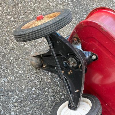 LOT 142G: Vintage 9A Radio Flyer